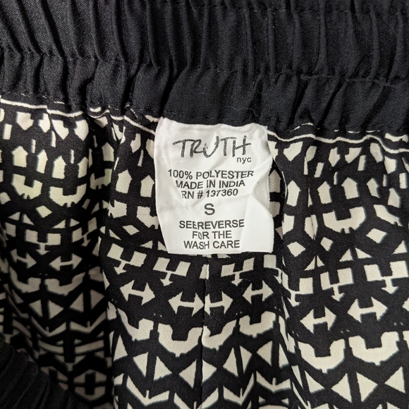 Truth NYC Reversible Athletic Shorts Small - Picture 5 of 9